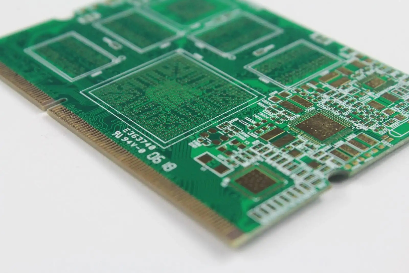 Can you tell the difference between PCB "via oil cover" and "via window"?